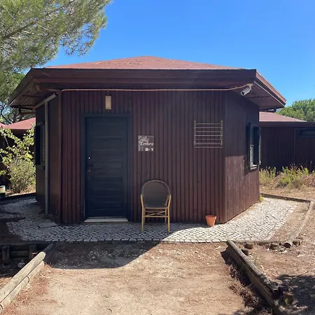 Dom wakacyjny Ymca Camp Alambre *